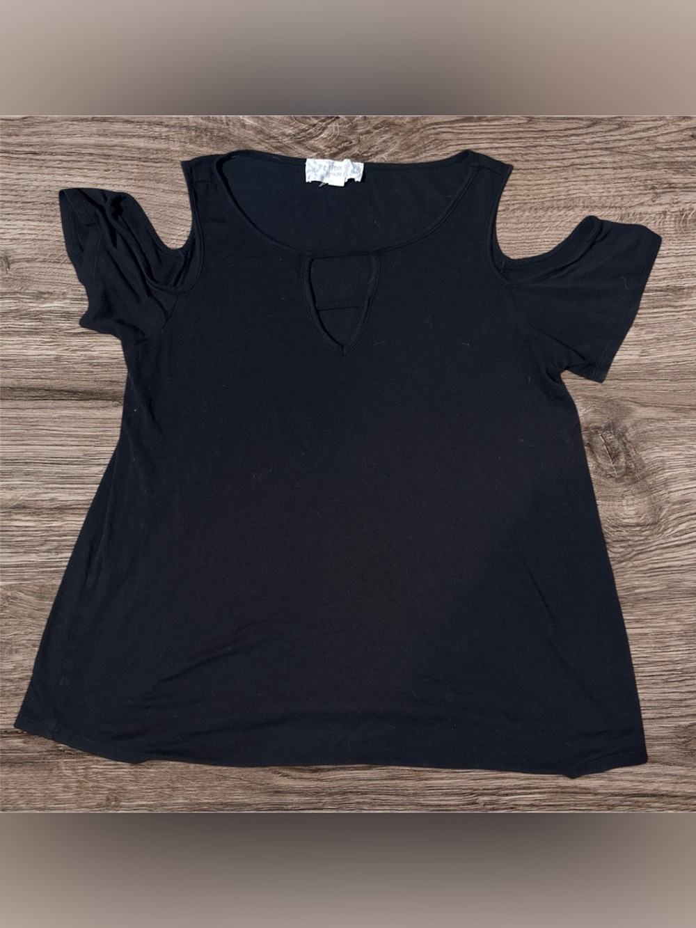 Pink Republic Black Cold-Shoulder Keyhole Short Sleeve Tee